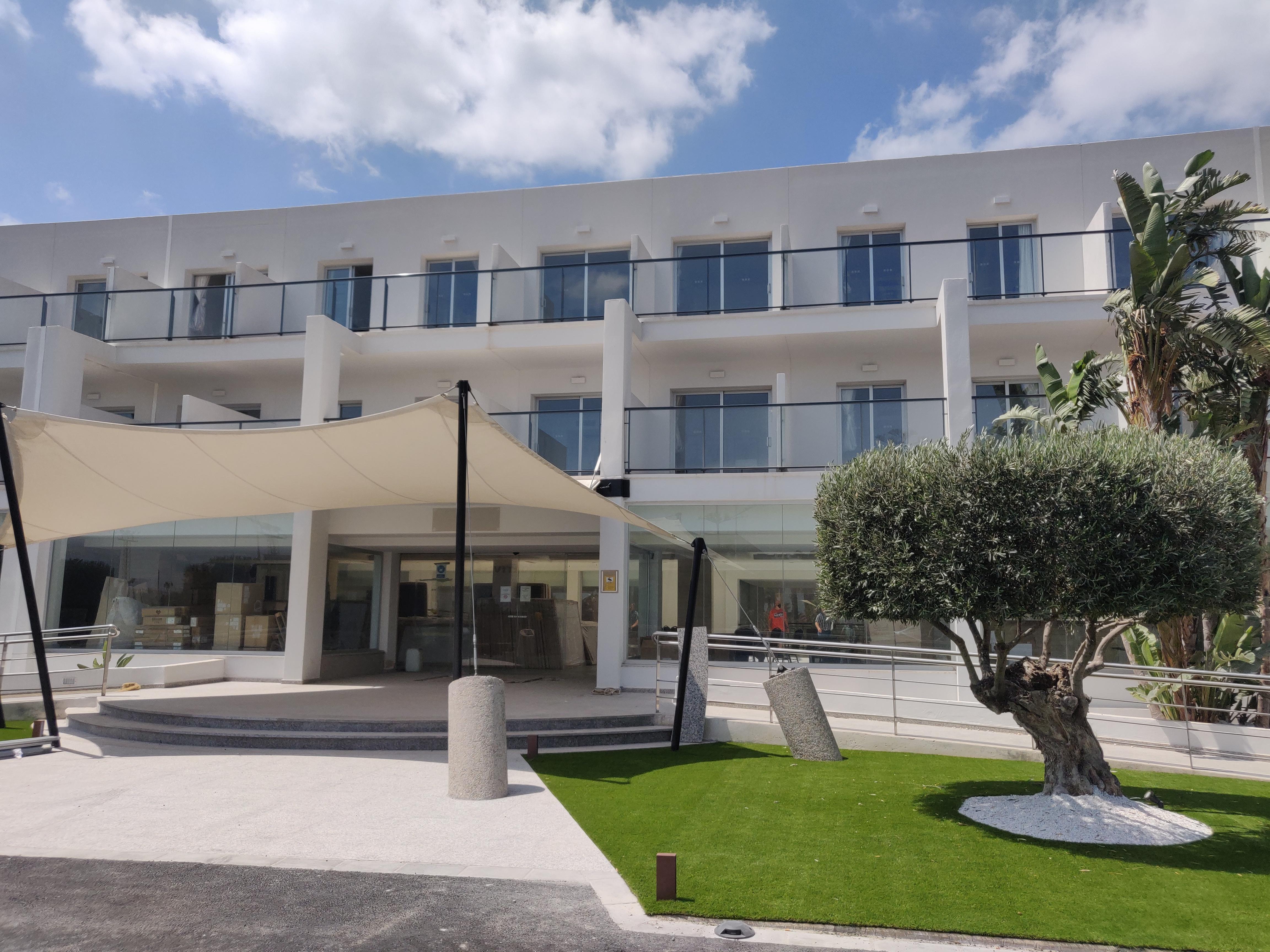 Cabogata Beach Hotel Retamar  Exterior foto The new building of the University of Patras