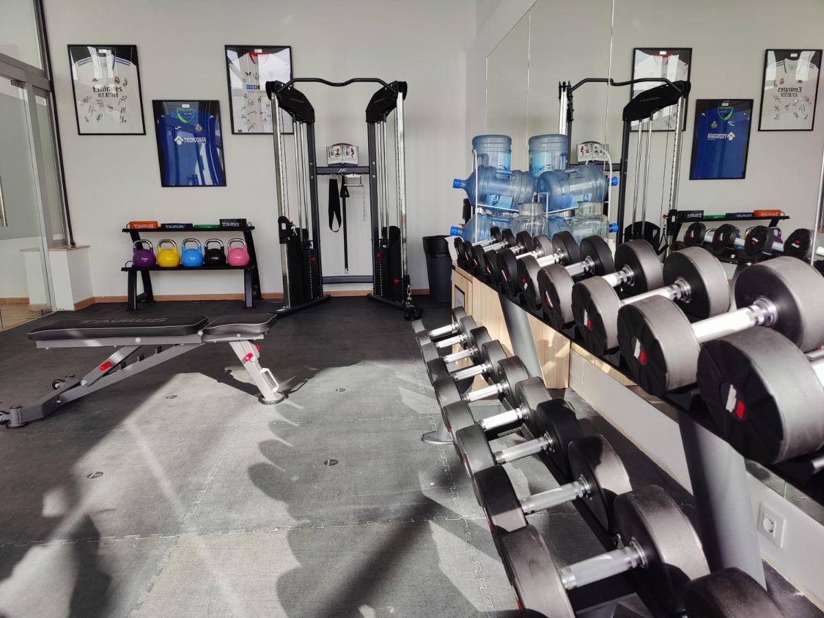 Cabogata Beach Hotel Retamar  Exterior foto The gym at the National Training Centre